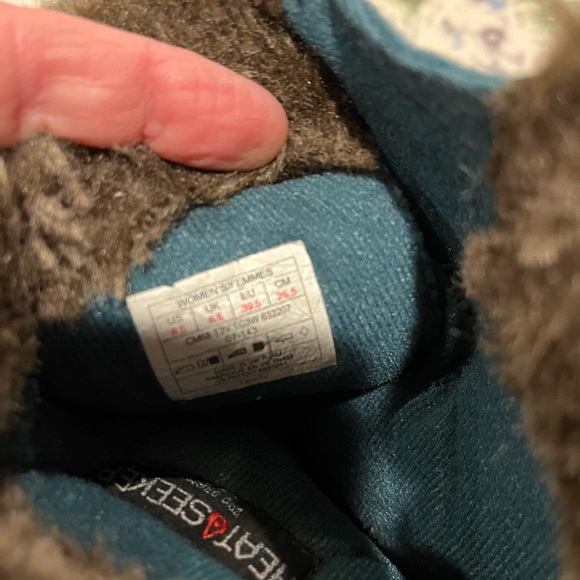 Women's North Face Chilkat III - Picture 5 of 5